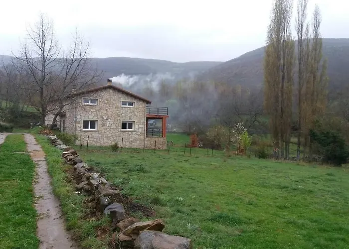 Casa Sierra Avellaneda Avila 펜션